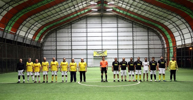 Meclis Başkanı Şentop basın mensuplarıyla maç yaptı